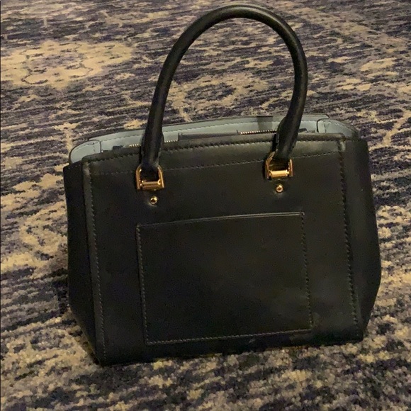 Michael Kors small purse - Picture 3 of 3